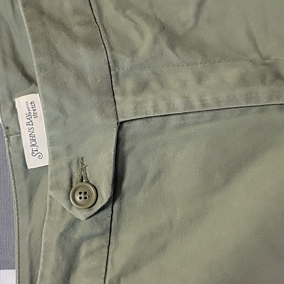 Knee length shorts - Picture 4 of 6